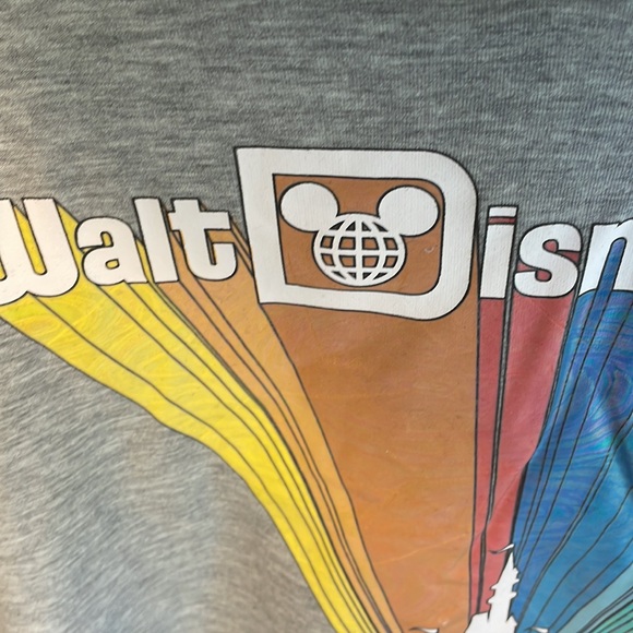 Walt Disney World hooded Castle Rainbow long sleeve thin Sweatshirt. Size XL - Picture 5 of 8